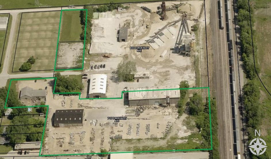 705 E McKinley Ave, Decatur, IL 62526