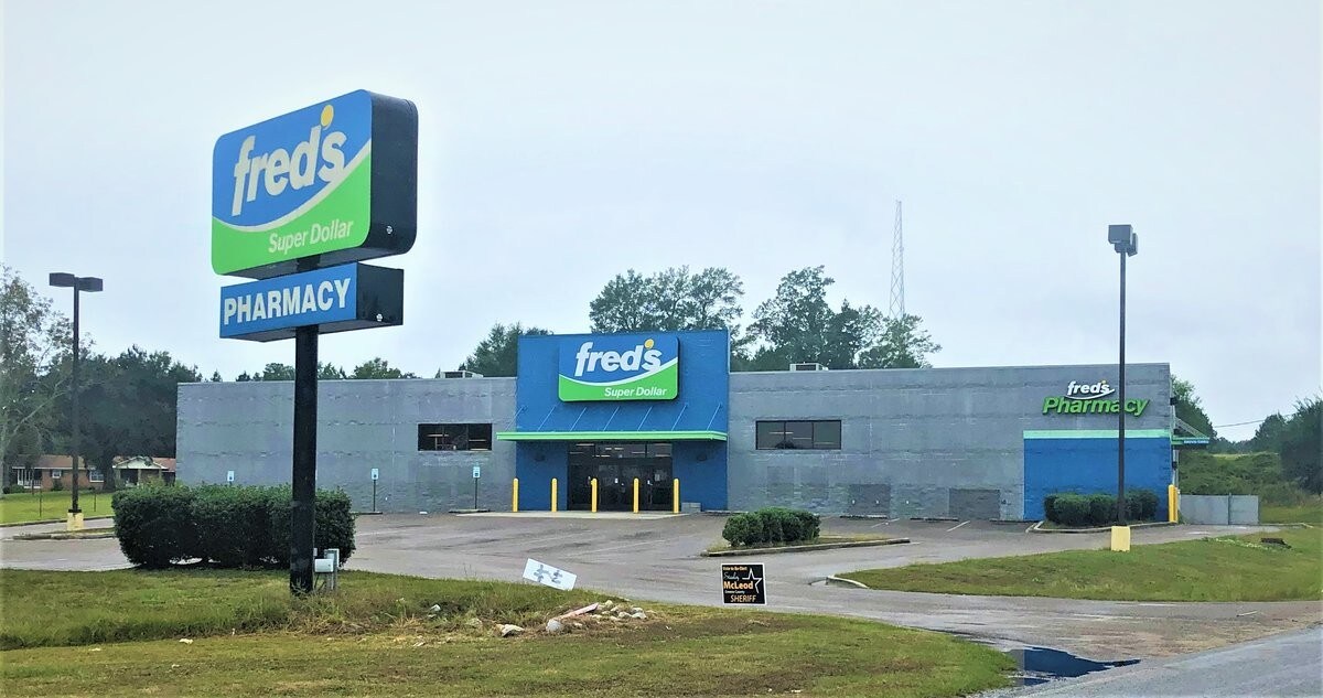 951 Main St, Leakesville, MS 39451