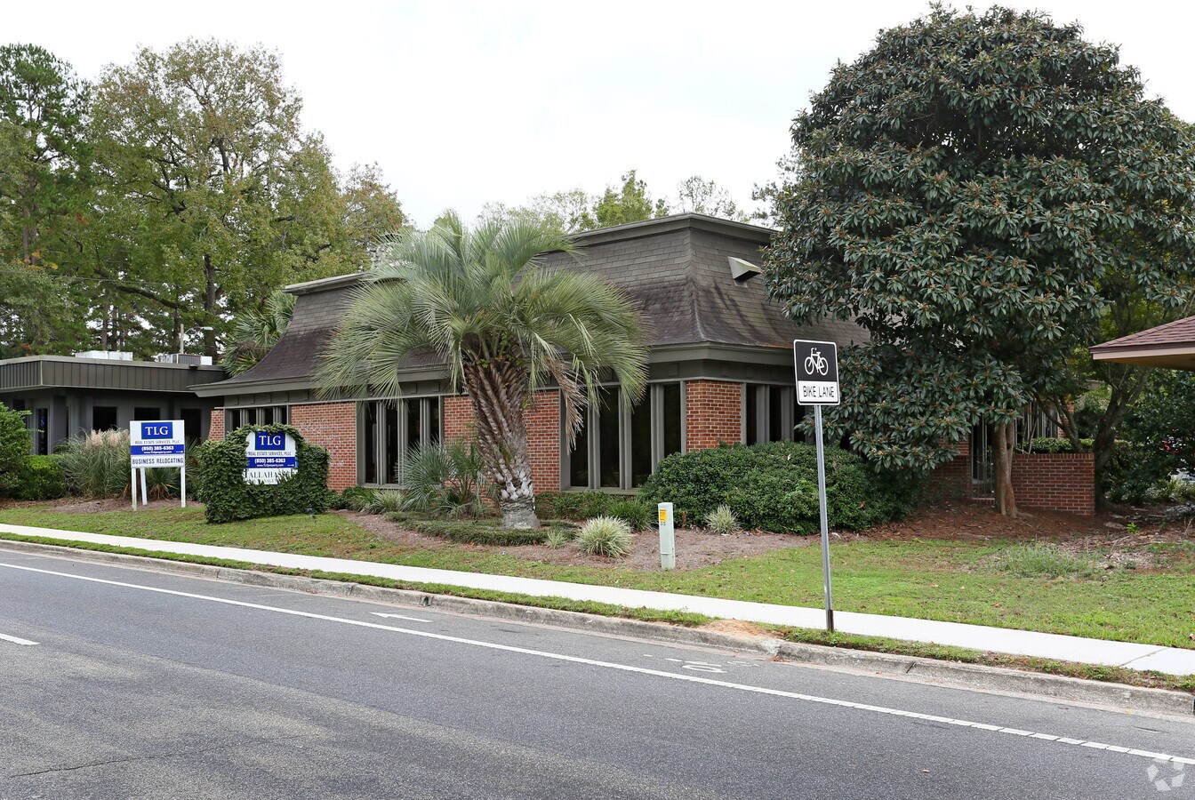 217 John Knox Rd, Tallahassee, FL 32303