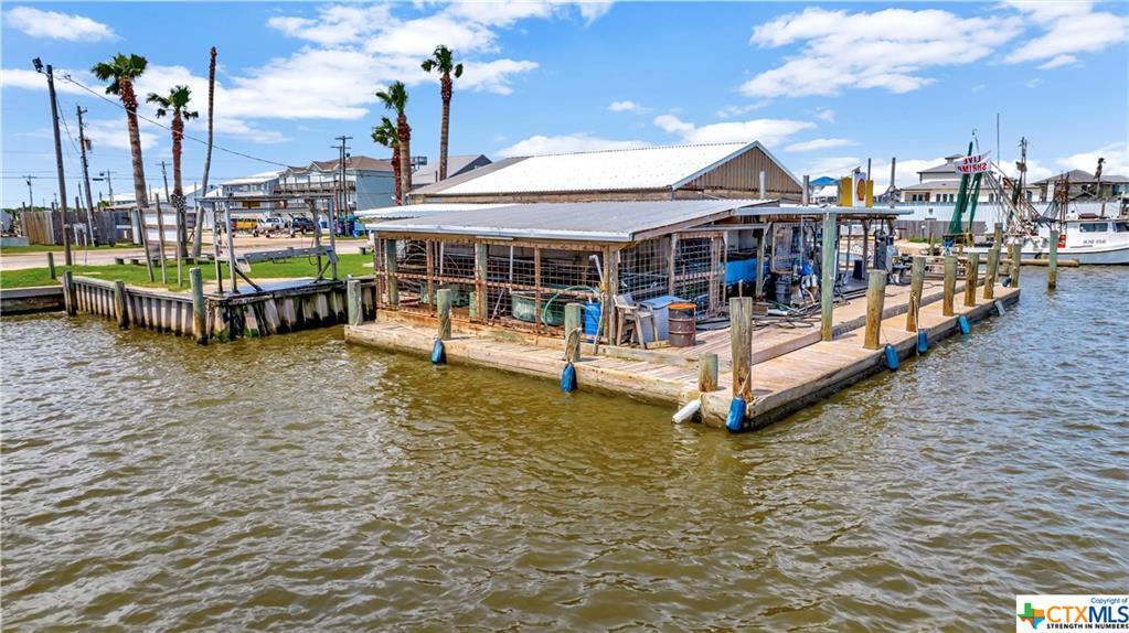 1303 W Water St, Port O Connor, TX 77982 Specialty for Sale