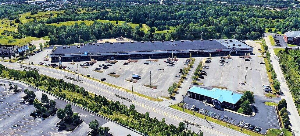 1001-1035 Commerce Blvd, Dickson City, PA for lease - Building Photo - Image 1 of 7