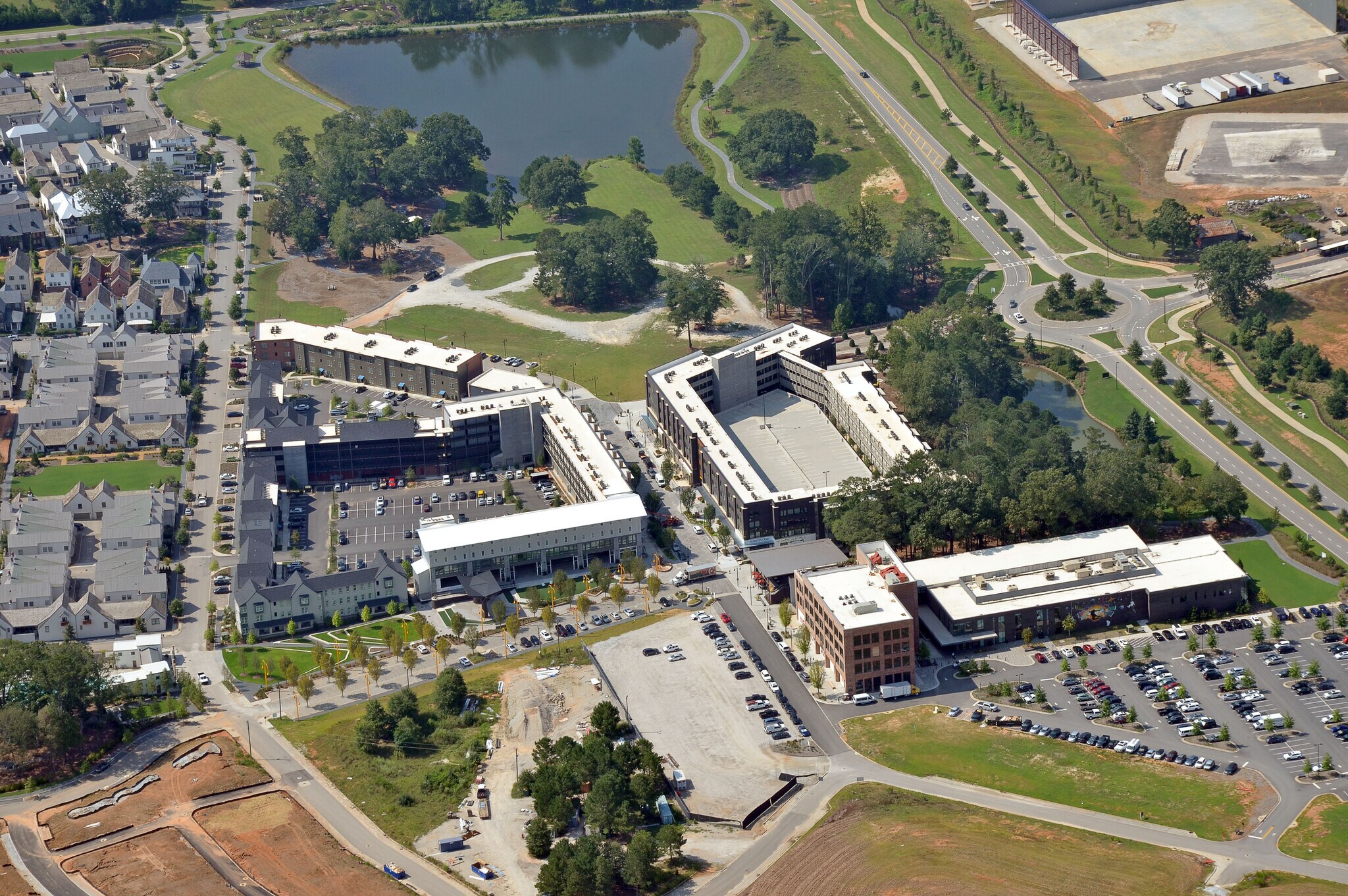 210 J. Arthur Rank Ave, Fayetteville, GA for sale Primary Photo- Image 1 of 1