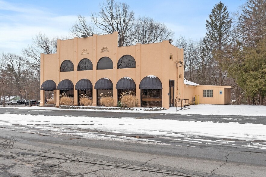 1123 South St, Fitchburg, MA for sale - Building Photo - Image 2 of 25