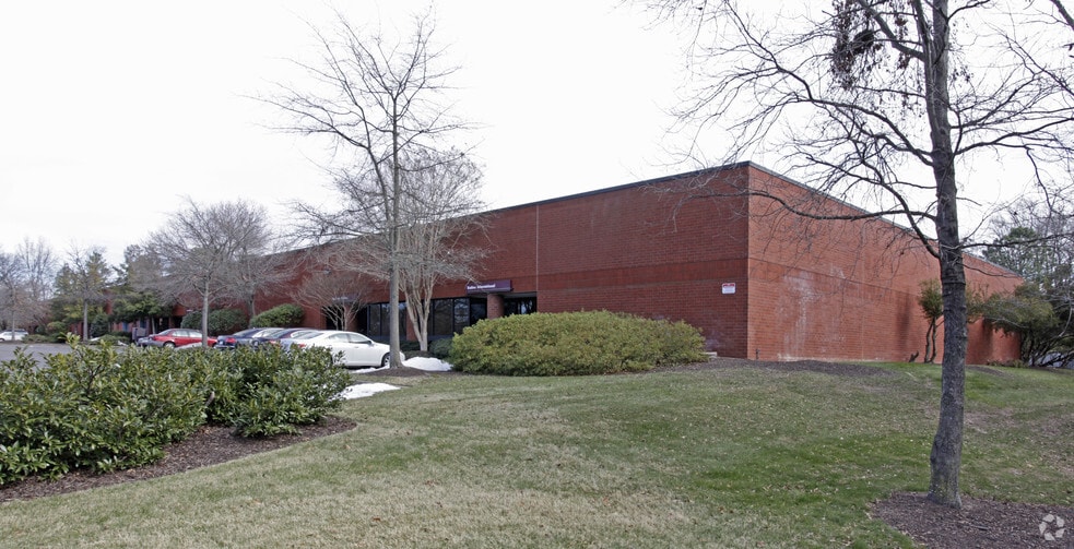 9878-9898 Mayland Dr, Richmond, VA for lease - Building Photo - Image 3 of 7
