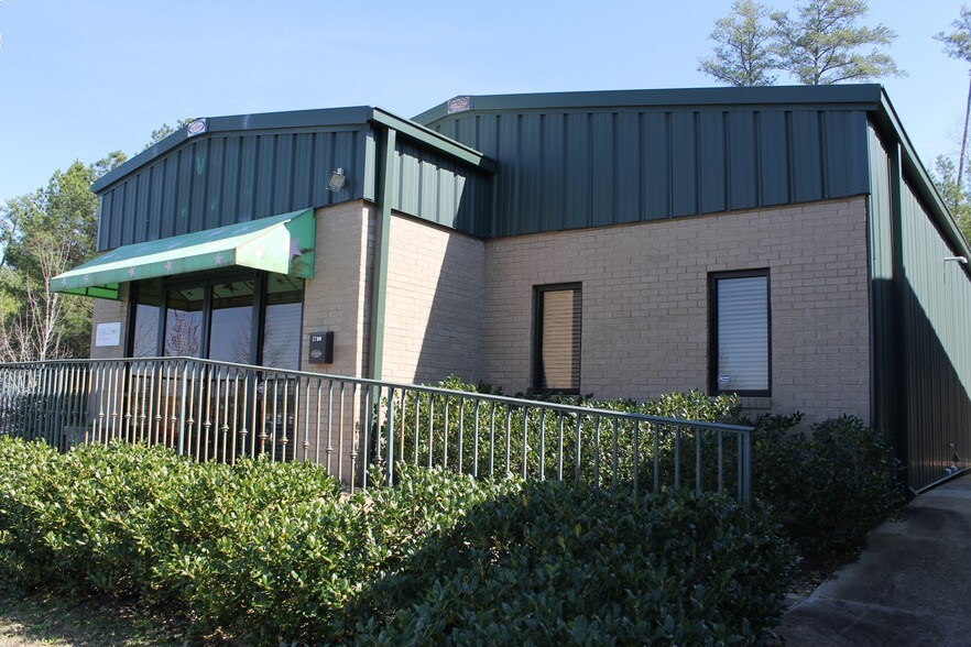 1700 Boxwood Pl, Columbus, GA for sale - Building Photo - Image 1 of 1