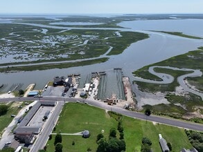 15 Atlantic Ave, Wachapreague, VA - AERIAL  map view