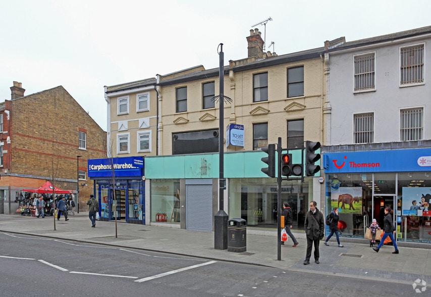 71-73 High Rd, London for sale - Building Photo - Image 2 of 5