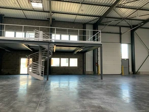 Flex in Saint-Priest for lease Building Photo- Image 1 of 2