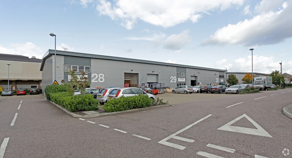 Armstrong Rd, London for sale - Building Photo - Image 2 of 4