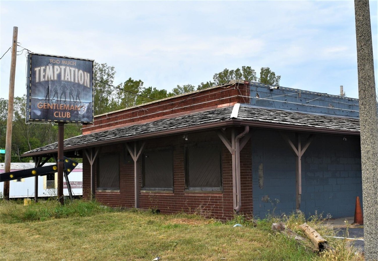 6900 Melton Rd, Gary, IN 46403