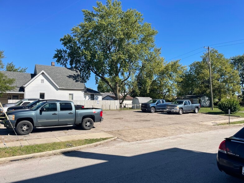 2137 S Meridian St, Indianapolis, IN for sale - Building Photo - Image 2 of 11
