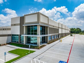 Beltway 8 @ JFK Blvd, Houston, TX for lease Building Photo- Image 2 of 7