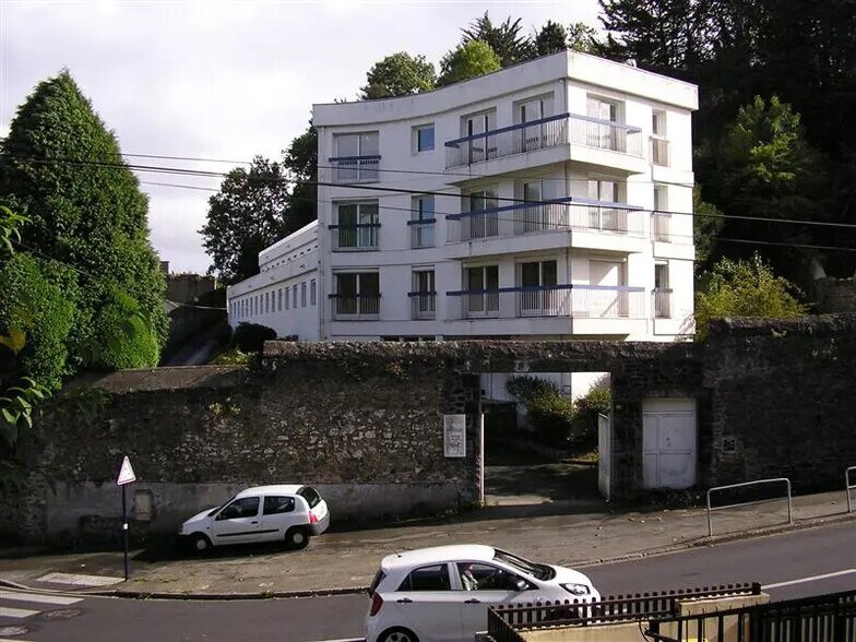 Office in Saint-Brieuc for lease - Building Photo - Image 2 of 9