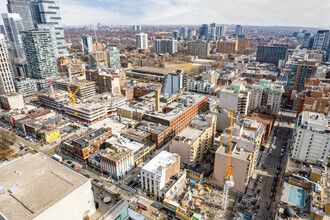 111 Queen St E, Toronto, ON - aerial  map view