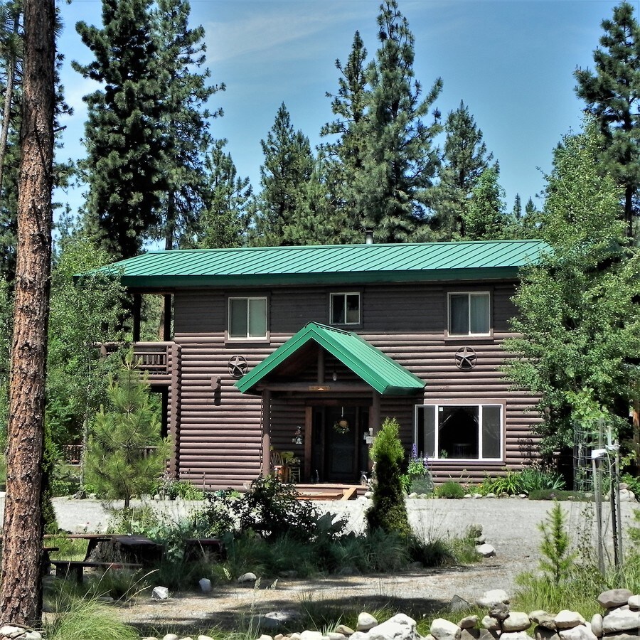 31 Westfall Rd, Superior, MT 59872