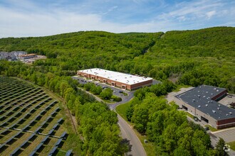 400 Commons Way, Rockaway, NJ - AERIAL  map view