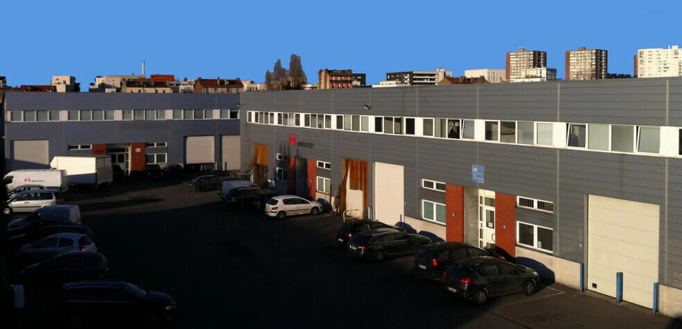 Industrial in Vitry-sur-Seine for lease - Building Photo - Image 1 of 8