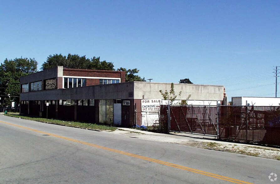 400415 S Sheridan Rd, Waukegan, IL 60085