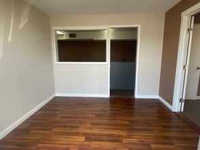 803 Vandercook Way, Longview, WA for lease Building Photo- Image 2 of 4