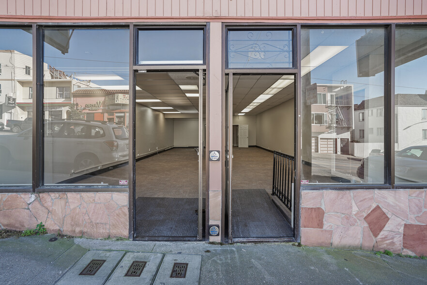 1727 Taraval St, San Francisco, CA for lease - Building Photo - Image 2 of 21