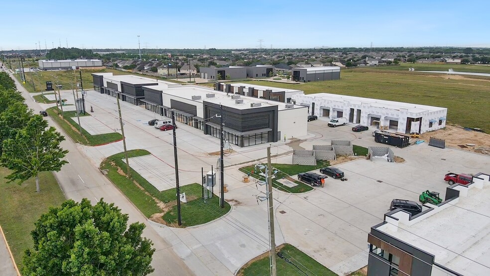 2715 N Mason Rd, Katy, TX for lease - Building Photo - Image 2 of 13