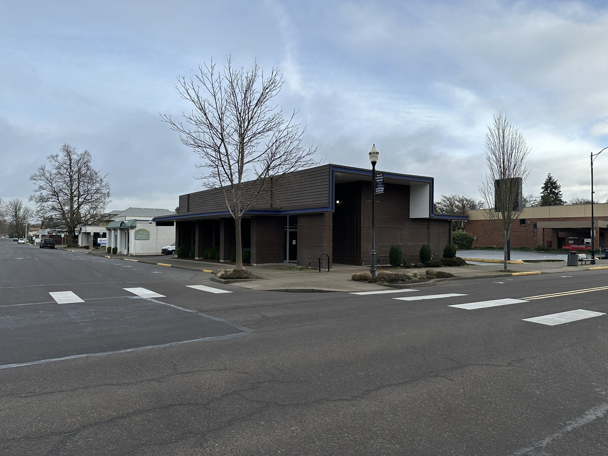 200 Main St E, Monmouth, OR for lease Primary Photo- Image 1 of 3