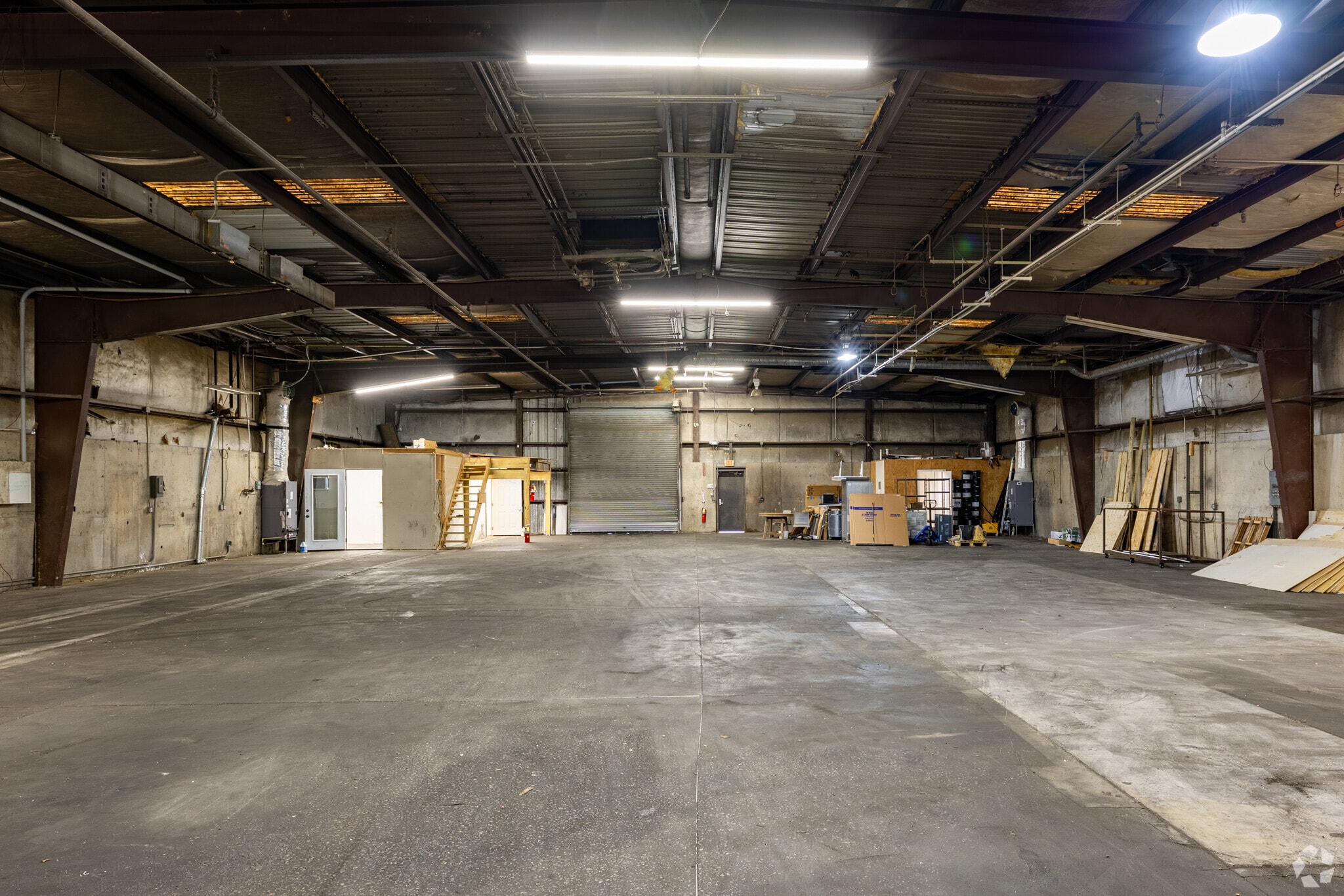 3209 Industry Dr, Charleston, SC for lease Interior Photo- Image 1 of 10