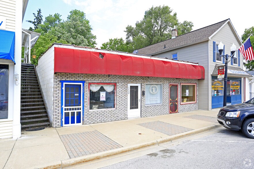 227-235 E 3rd St, Imlay City, MI for sale - Primary Photo - Image 1 of 1
