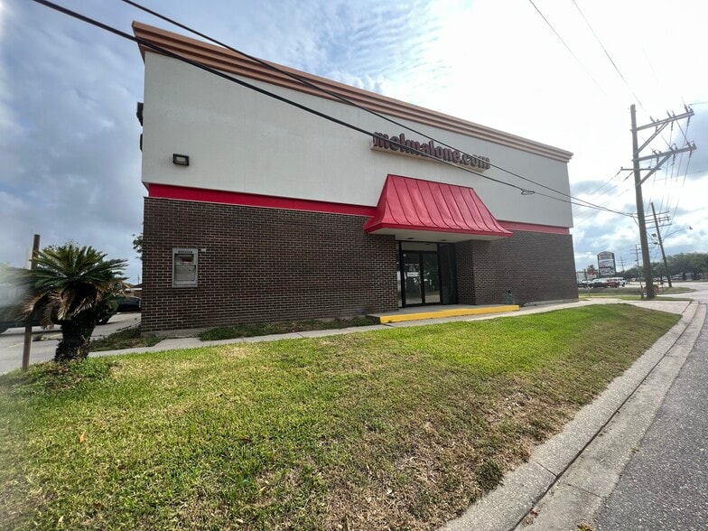 1401 E Judge Perez, Chalmette, LA 70043 Office for Lease