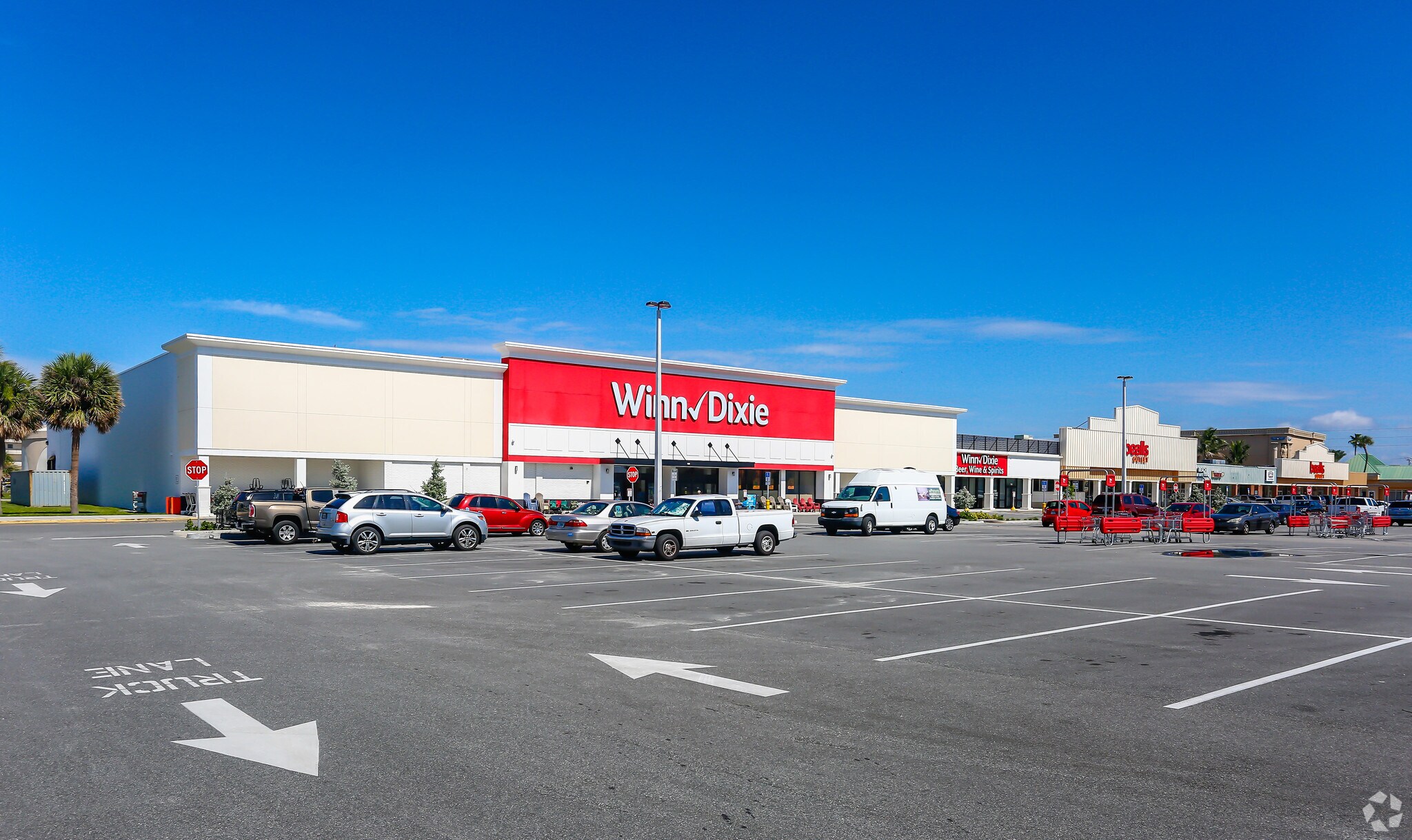 100 Canaveral Plaza Blvd, Cocoa Beach, FL for lease Primary Photo- Image 1 of 14