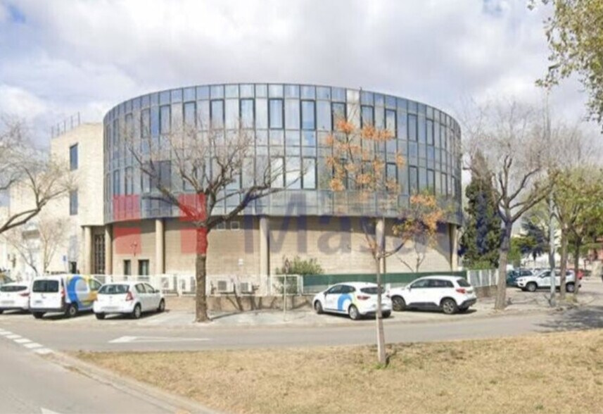 in L'Hospitalet de Llobregat, Barcelona for sale - Building Photo - Image 1 of 1