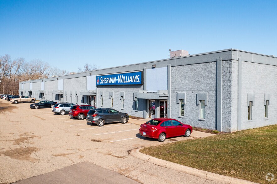 7651-7697 Washington Ave S, Edina, MN for lease - Building Photo - Image 1 of 10