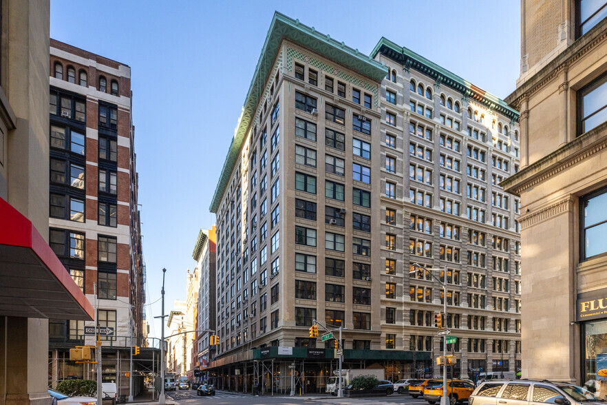 222 Park Ave S, New York, NY for sale - Primary Photo - Image 1 of 1