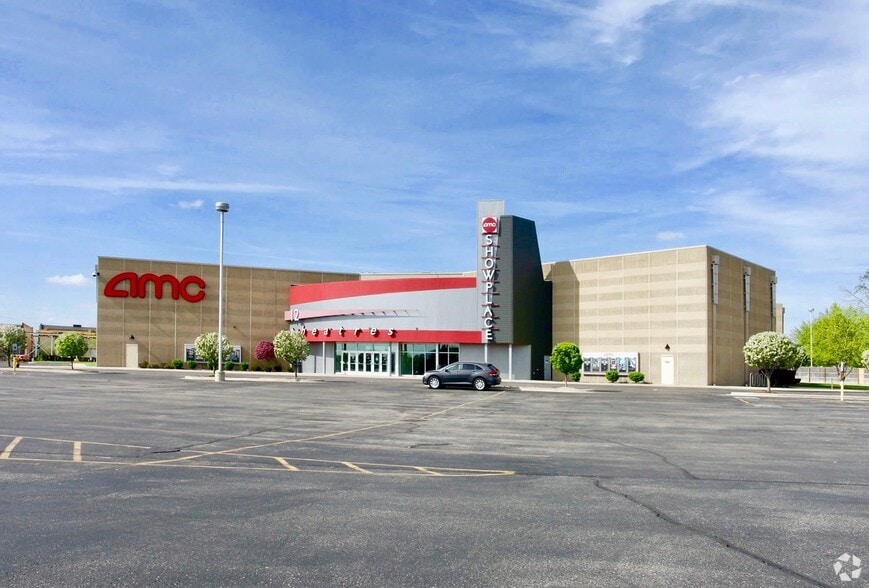 713 N Theatre Dr, Marion, IN for sale - Building Photo - Image 2 of 4