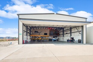 9408 Learjet Ln, McKinney TX - Airplane Hangar