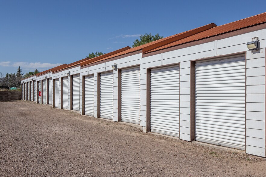 207 E Prosser Rd, Cheyenne, WY for sale - Primary Photo - Image 1 of 9