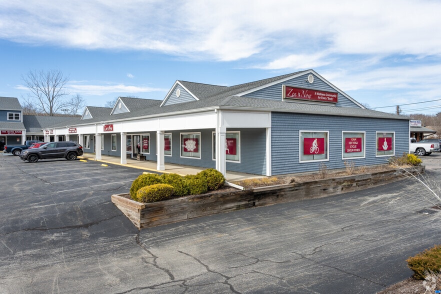 170 Flanders Rd, Niantic, CT for lease - Primary Photo - Image 1 of 25