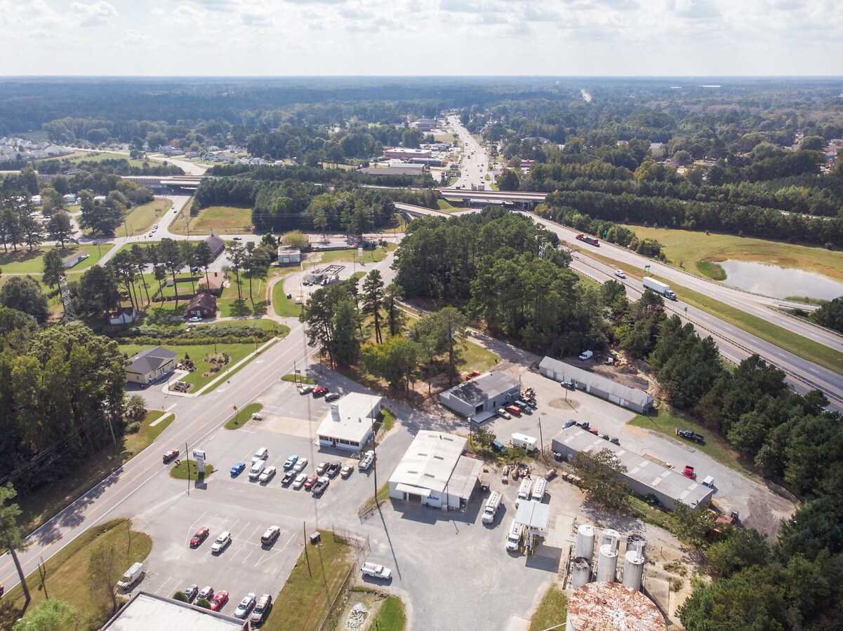 1432 Holland Rd, Suffolk, VA 23434