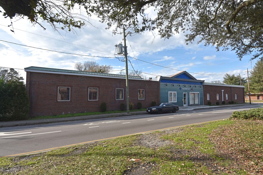 2713 Colley Ave, Norfolk, VA for lease - Building Photo - Image 1 of 5