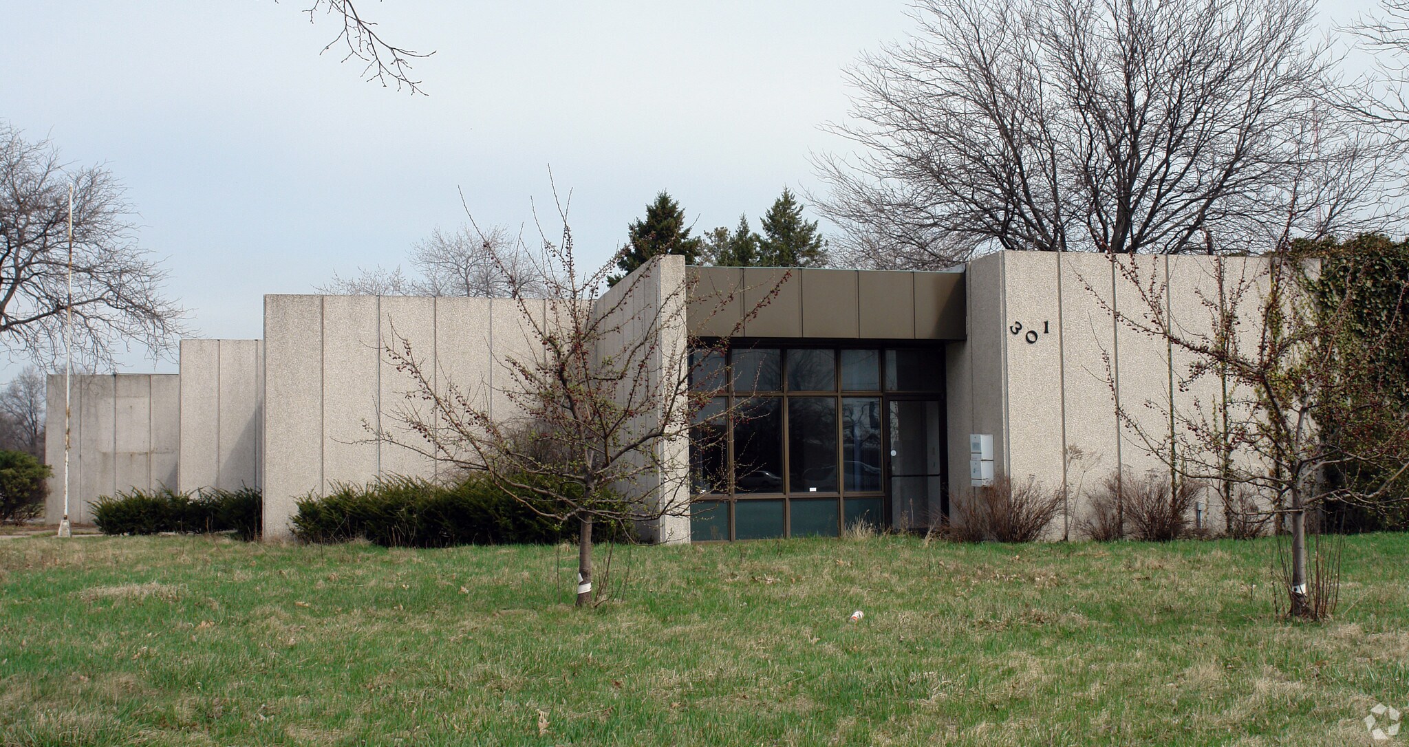 301 Melton Rd, Chesterton, IN for sale Primary Photo- Image 1 of 1