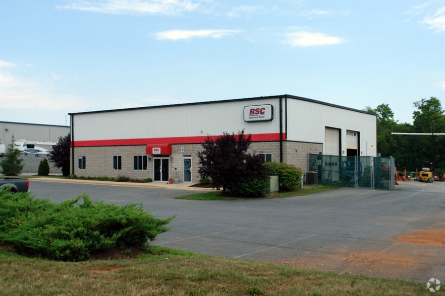 4622 Wedgewood Blvd, Frederick, MD for lease - Primary Photo - Image 1 of 6