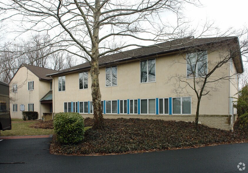 831 Dekalb Pike, Blue Bell, PA for sale - Primary Photo - Image 1 of 15