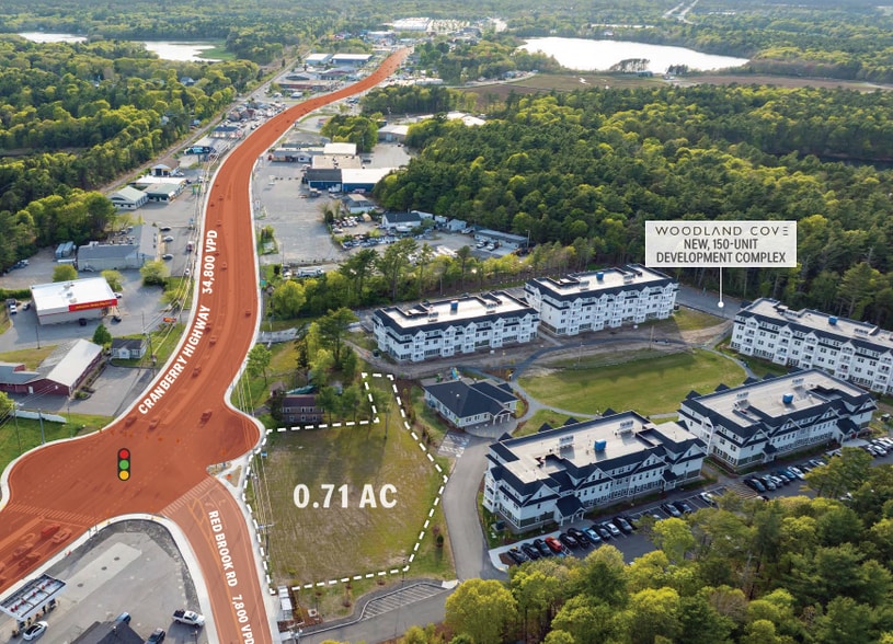 4 Brooks Rd, Bourne, MA for sale - Primary Photo - Image 1 of 3