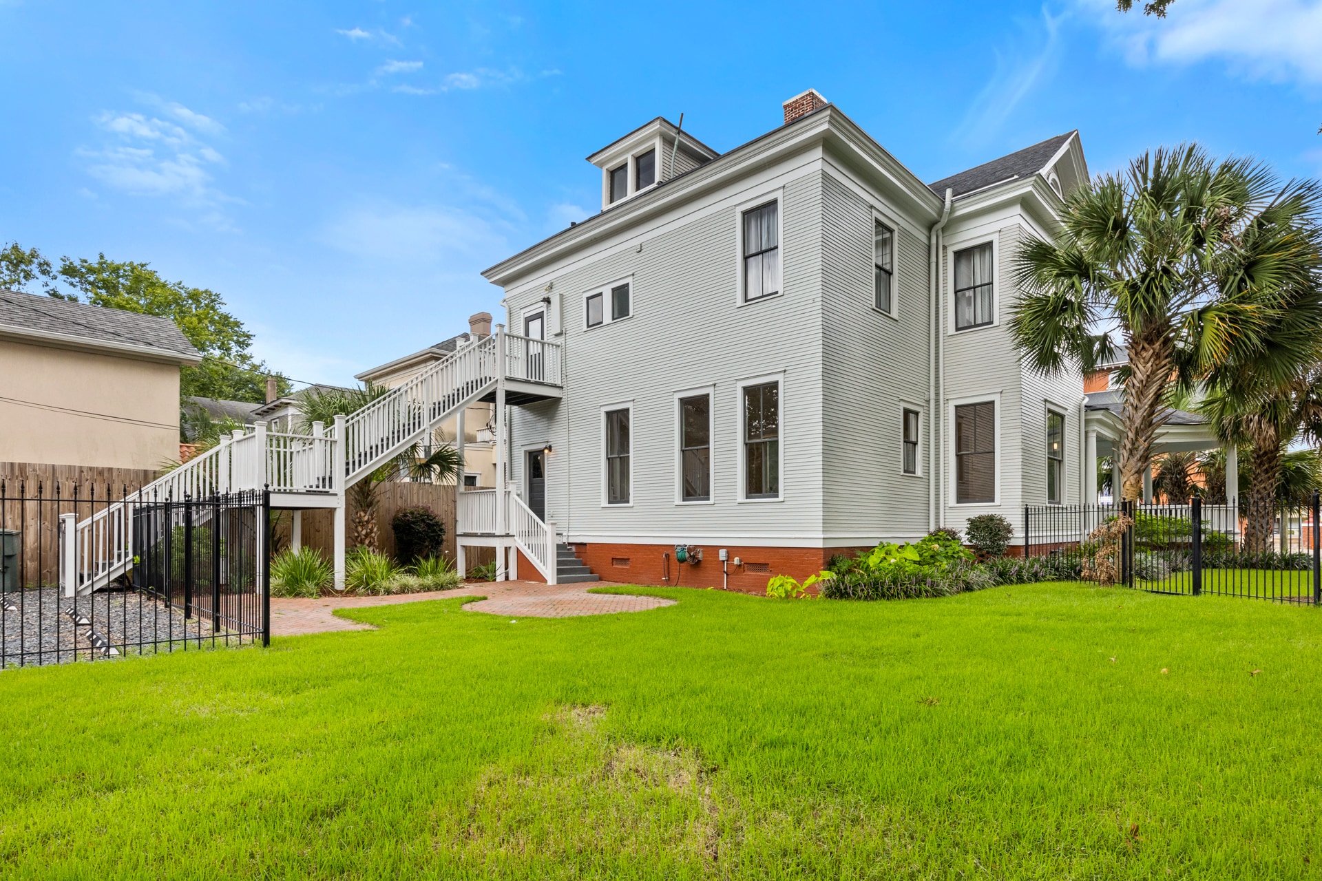201 W 33rd St, Savannah, GA for sale Primary Photo- Image 1 of 1