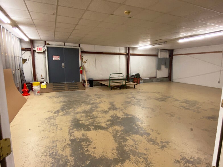 125 W Vance St, Zebulon, NC for sale - Interior Photo - Image 3 of 7