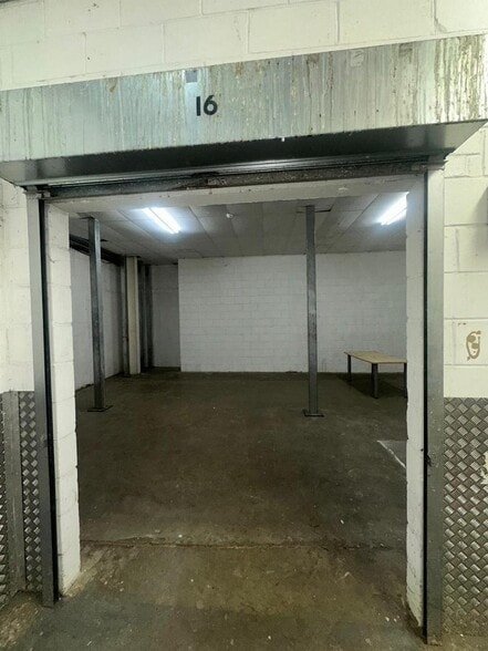 2 Cowgate Rd, Greenford for lease - Building Photo - Image 1 of 10