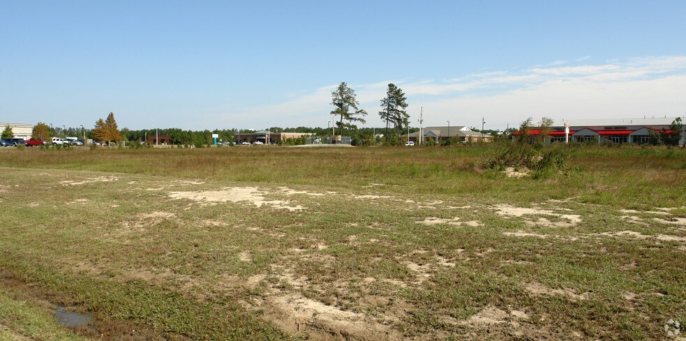 250 N Equity Dr, Smithfield, NC for sale - Primary Photo - Image 1 of 1