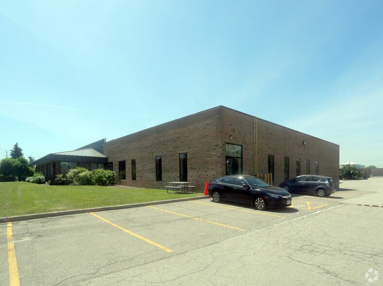 6300 Northwest Dr, Mississauga, ON for sale - Primary Photo - Image 1 of 1