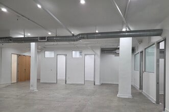 8322 Beverly Blvd, Los Angeles, CA for lease Interior Photo- Image 1 of 4