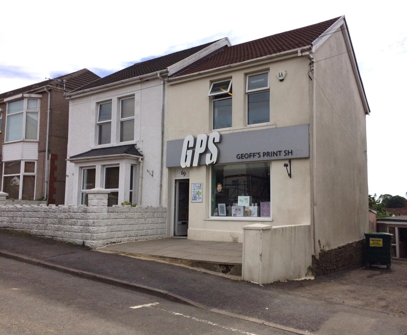 69 Carnglas Rd, Sketty for sale Primary Photo- Image 1 of 1